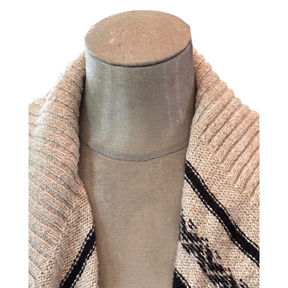 Abercrombie Kids Cardigan Sweater Girl's Open Front Fringed - Size 11/12 - Picture 8 of 12